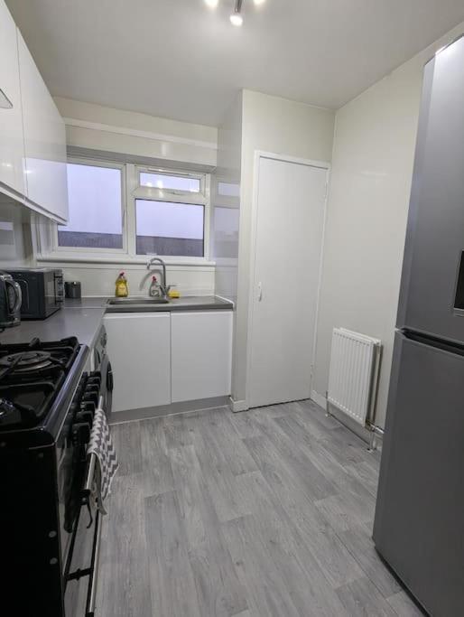3 Bedroom Apartment Sleeps 8 Edinburgh Exterior photo